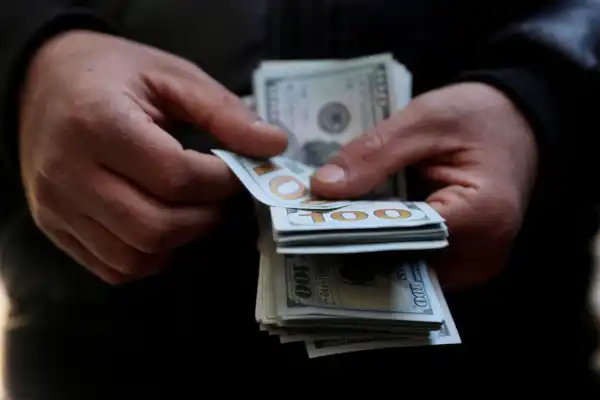 El dólar oficial subió por segunda jornada y alcanzó un nuevo máximo en cuatro meses