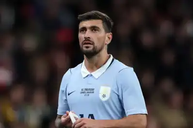 Alarma en Uruguay: De Arrascaeta sufrió una molestia muscular y su presencia en el Mundial está en duda