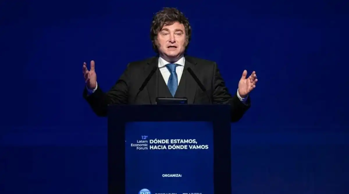 PELÍCULA POLÍTICA: “La campaña es Monstruo K; no nos asustan más”.