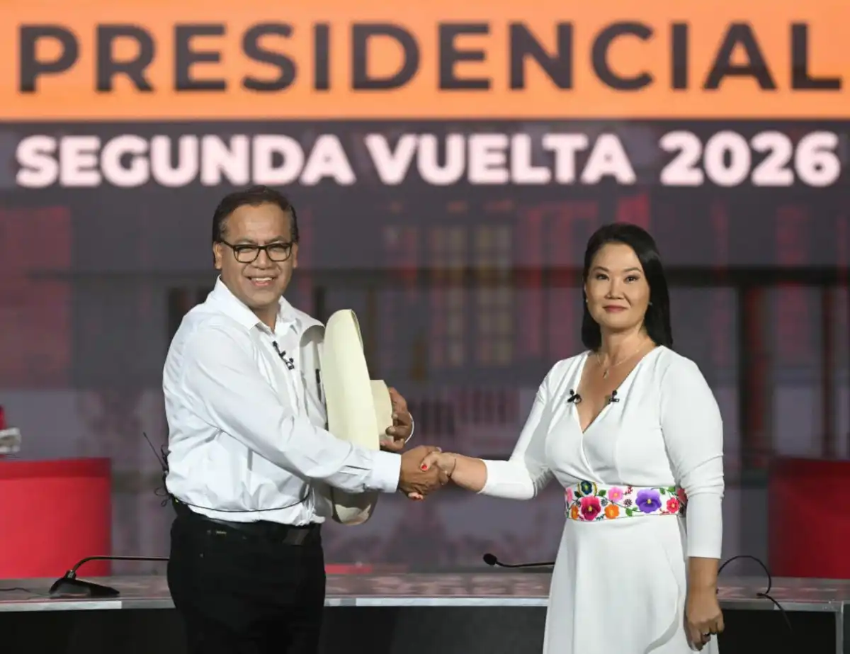 DE FRENTE. Sánchez y Fujimori participaron de un debate televisado.  afp
